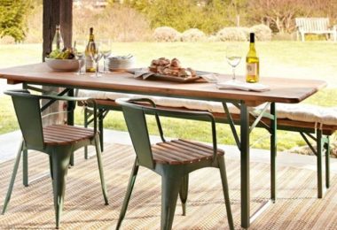 outdoor dining table